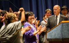 Gov. Brown Signs Landmark Legislation Raising CA Minimum Wage To $15 Per Hour