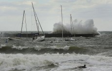 High Winds Hit Melbourne As Cold Front Moves Through Victoria 