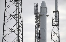 Private Spaceflight Company SpaceX Launches Cargo Capsule On Resupply Mission To Int'l Space Station