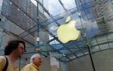 Apple Quarterly Profit Falls 27 Percent On Weak iPhone Sales