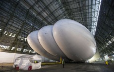 The largest air craft ever made, Airlander 10 lew the british skies yesterday.