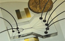 Miniature Medical Analytic Device Created That Uses Acoustic Waves