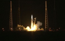 SpaceX Dragon Enters Private Cargo Supply Space 