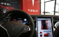 Tesla Motors To Install Enhanced Self Driving Car Hardware,  Fully Autonomous Cars With Advanced Autopilot