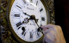 U.S. Prepares To Set Clocks Back As Daylights Saving Time Ends