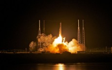 SpaceX Rocket To Become The First Non-Governmental Vehicle To Reach Int'l Space Station