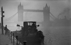 Smog On The Thames 