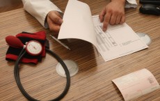 Doctors Seek Higher Fees From Health Insurers