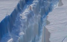 Larsen C Ice Shelf Rift