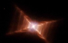 Hubble Captures Image Of A Dying Star