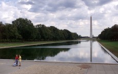 Couple Visits Lincoln Memorial