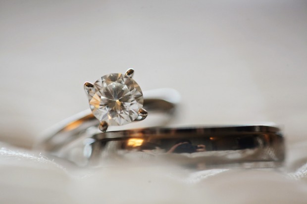 Everything You Need to Know About Moissanite vs. Diamonds