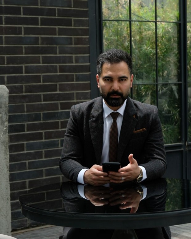 Dr. Amir Hashemloo