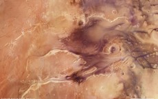 This mosaic, which features the spectacular Kasei Valles, comprises 67 images taken with the High Resolution Stereo Camera on ESA’s Mars Express